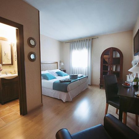 Hostal Rural Moratin Pastrana Εξωτερικό φωτογραφία