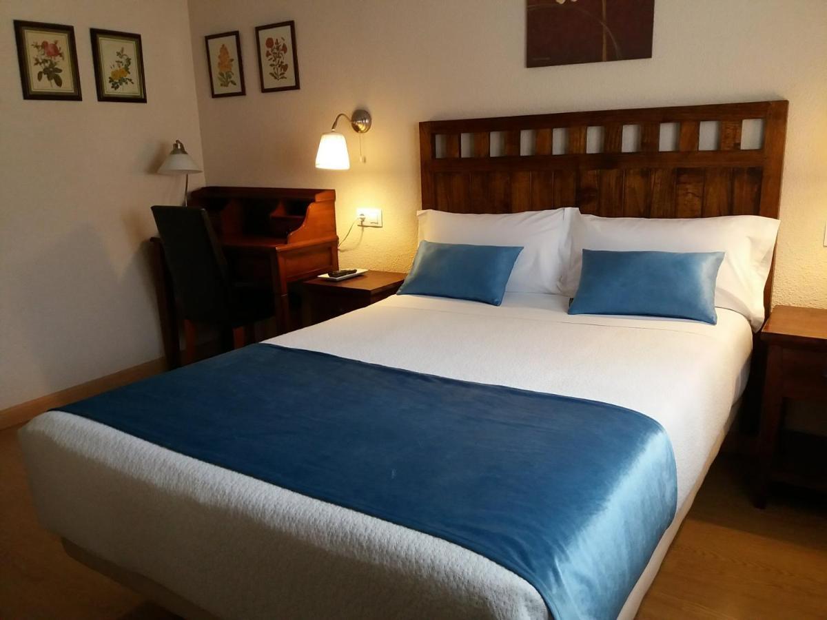 Hostal Rural Moratin Pastrana Εξωτερικό φωτογραφία