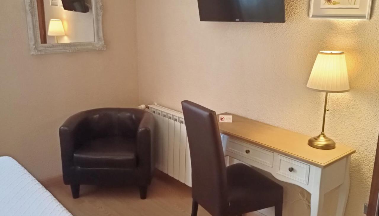 Hostal Rural Moratin Pastrana Εξωτερικό φωτογραφία