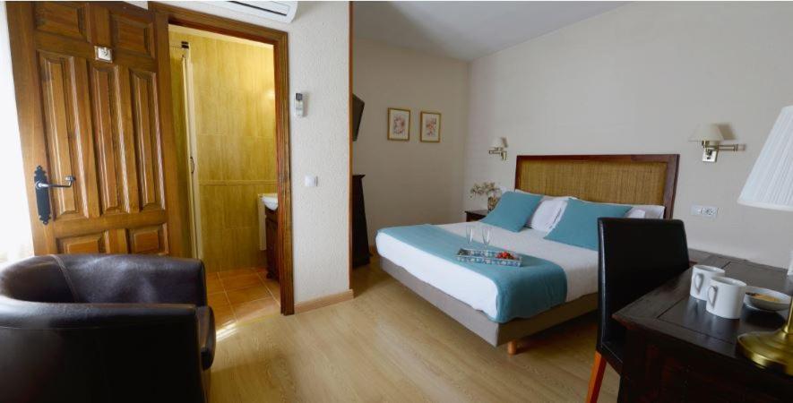 Hostal Rural Moratin Pastrana Εξωτερικό φωτογραφία