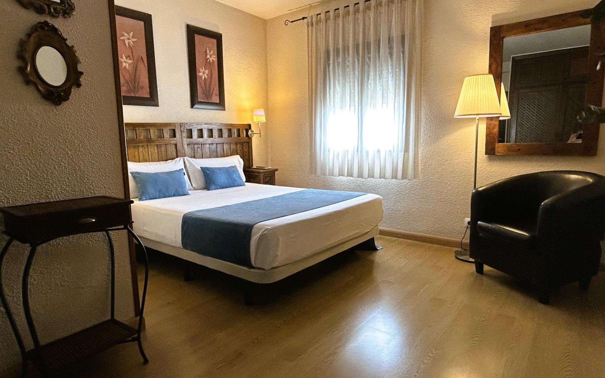 Hostal Rural Moratin Pastrana Εξωτερικό φωτογραφία